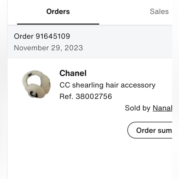 Chanel CC Fur earmuffs in white - Picture 8 of 9